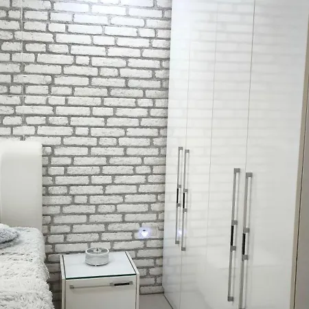 Luxury Sunrise Complex Apartment *
