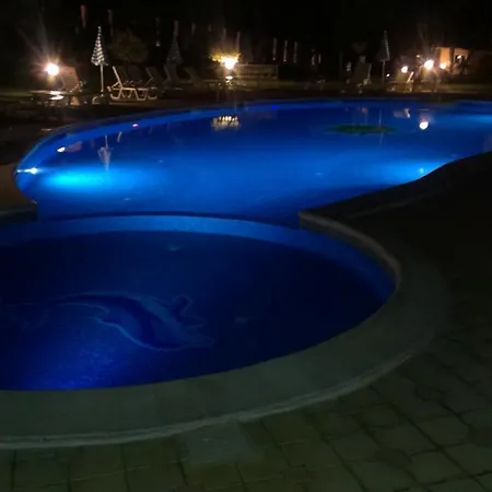 Luxury Sunrise Complex דירה גולדן סנדס